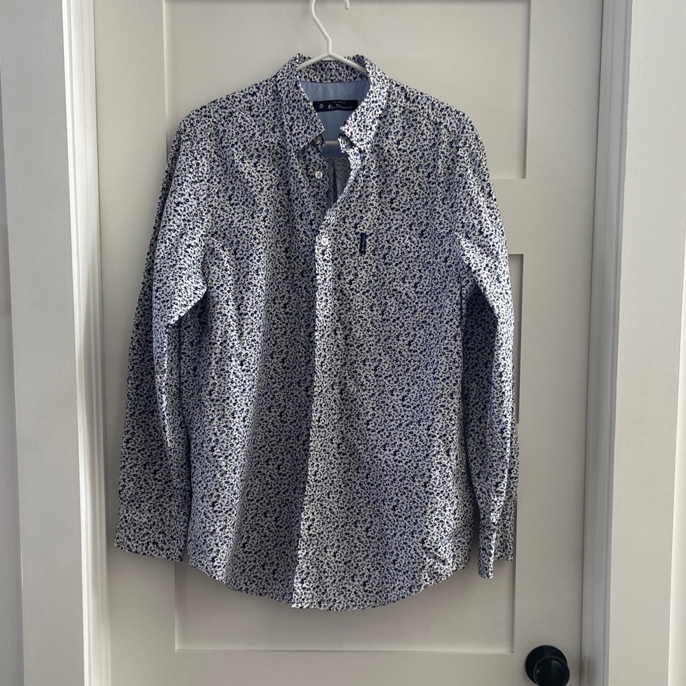 Ben Sherman White and Blue Patterned Shirt NWOT​